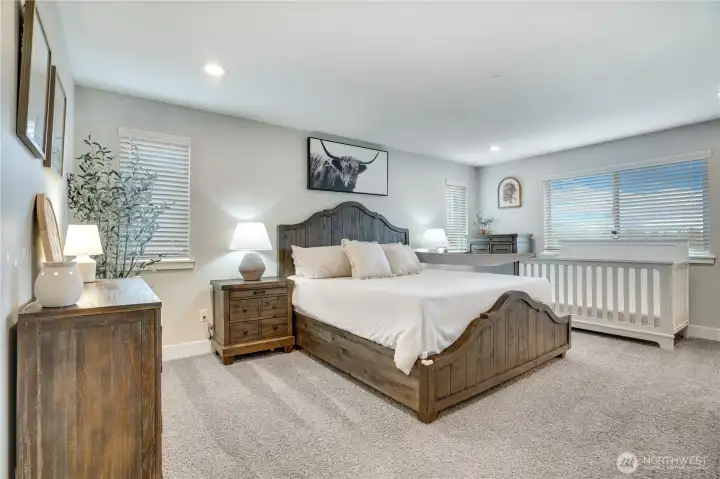 Relax in the primary suite complete with a 5-piece bath and walk-in closet