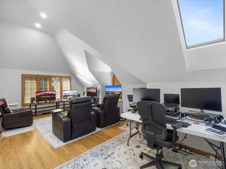 Massive Bonus room with new flooring and freshly painted.  Being used as media and game room.