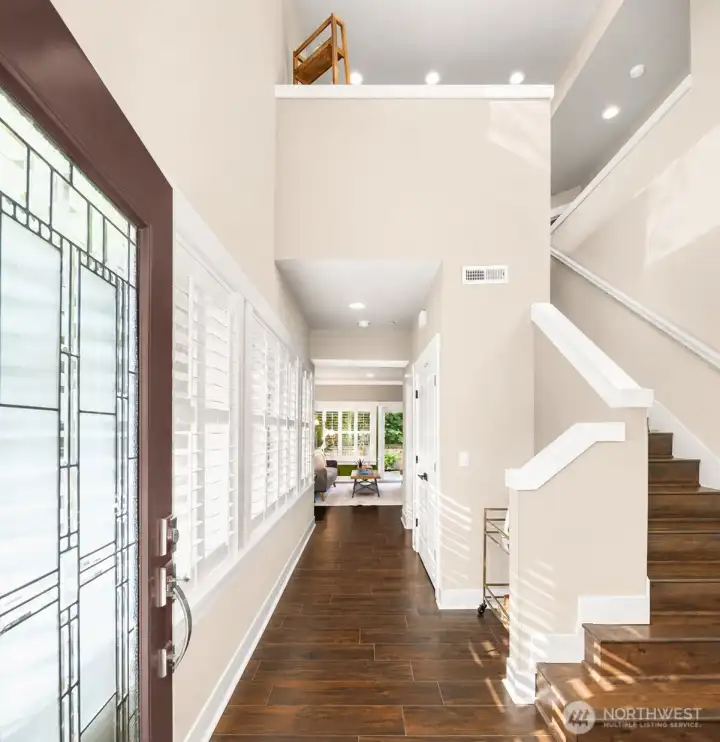 This entry has been virtually changed to neutralize the wall colors. Seller is will to pay/credit buyer a painting allowance for new interior paint. This entry has been virtually changed to neutralize the wall colors. Seller is will to pay/credit buyer a painting allowance for new interior paint.