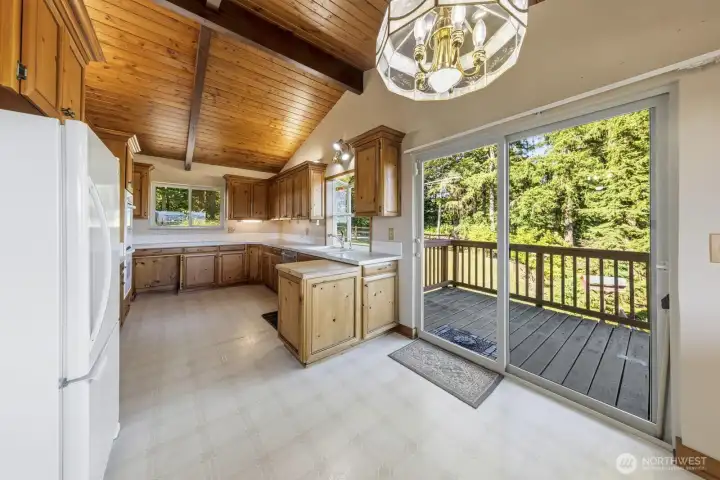 You will love the space and storage in this kitchen along with a double oven