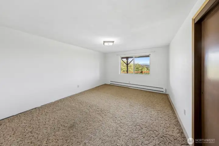 2nd bedroom downstairs
