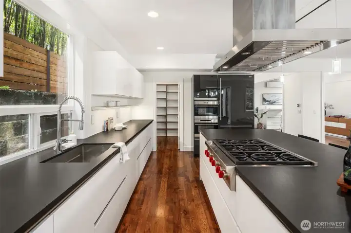 Custom kitchen cabinets have soft close drawers with built-in organization for spices, dishes, and all of your cooking needs Custom kitchen cabinets have soft close drawers with built-in organization for spices, dishes, and all of your cooking needs
