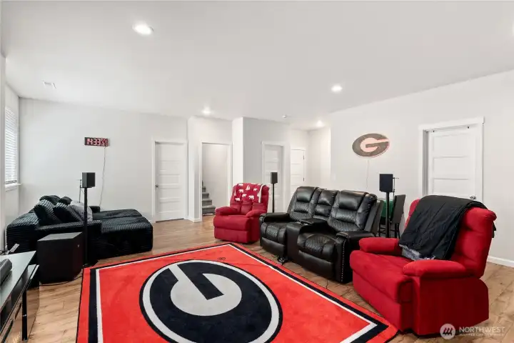 The ultimate fan cave! Just choose your team! The ultimate fan cave! Just choose your team!