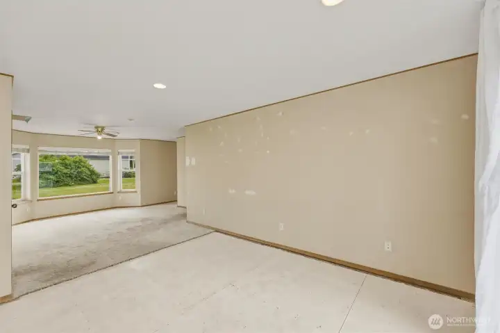 Another view of the 2nd Living Room, Needs Carpeting