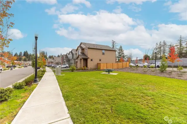 This is such a walkable, beautiful neighborhood with parks and freindly neighbors