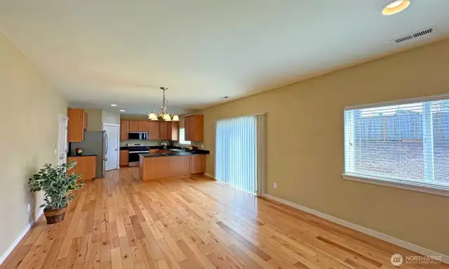 Dining area opens to Living Room, great for entertainment & gatherings!
