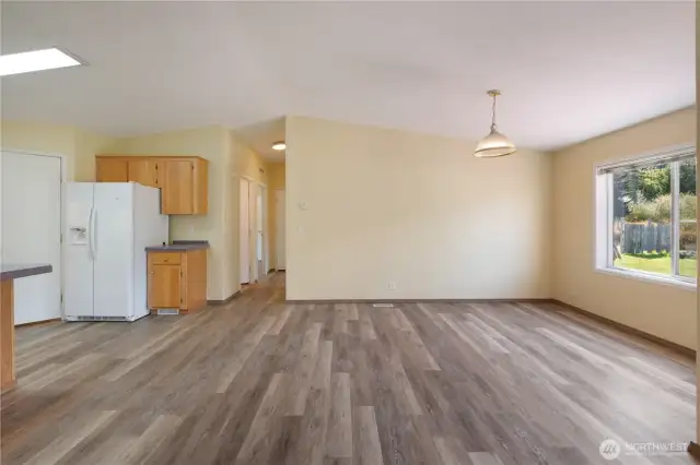 DINNING ROOM