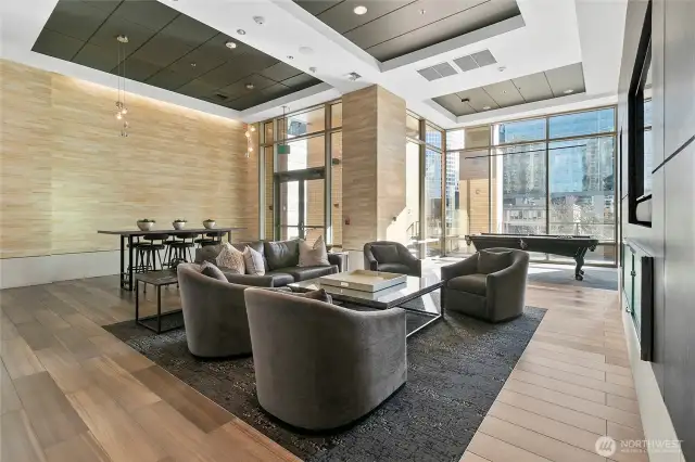 Owners lounge