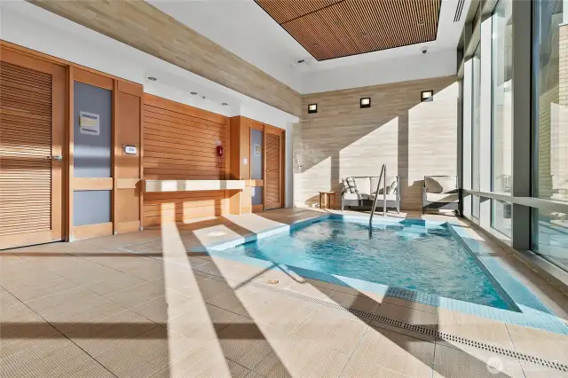 Hot tub in the spa area