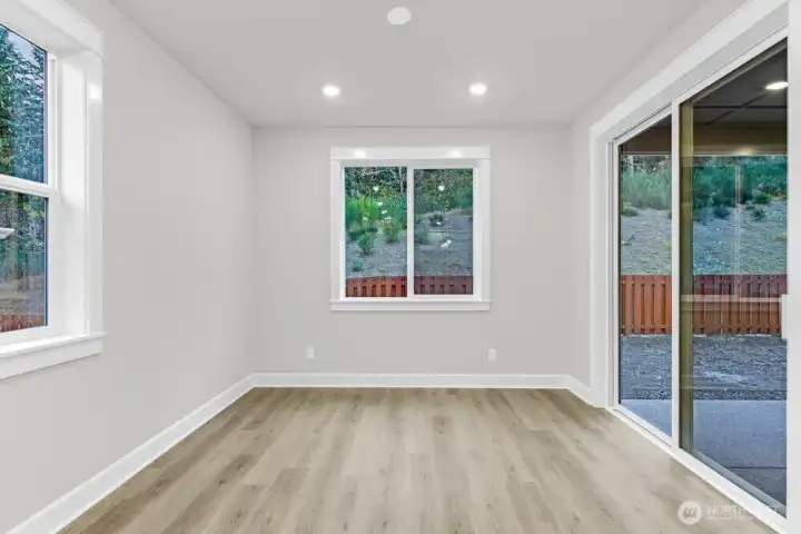 2538 Acer Loop ~ Ready Now