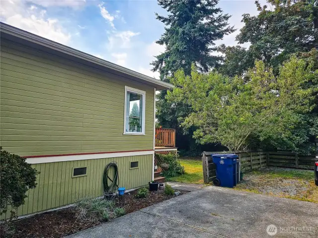 Back unit offers privacy.