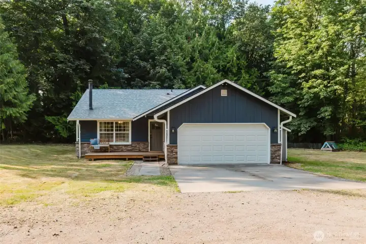Welcome to 29191 Scenic Drive NE