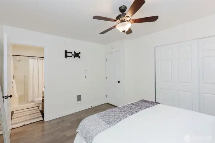 Bath off primary