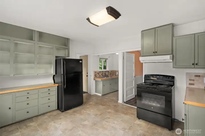 Kitchen with appliances