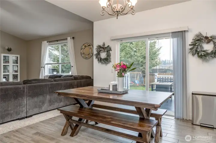 Dining room conveniently opens to the entertainment-sized back deck