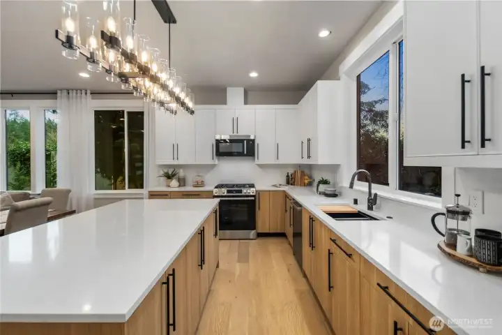 Expansive kitchen island