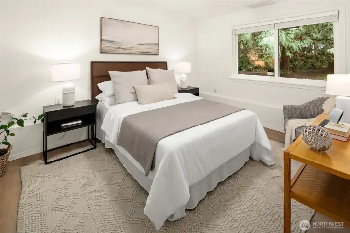 Bonus room (office/gym/non conforming 4th bdrm)