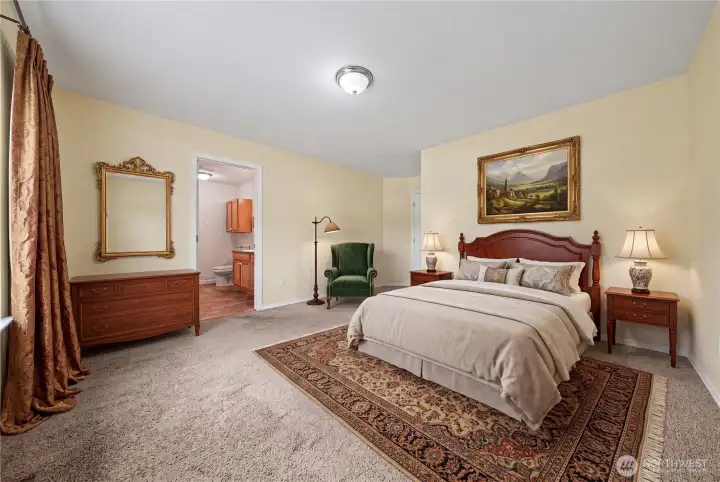 AI Staged Primary Bedroom