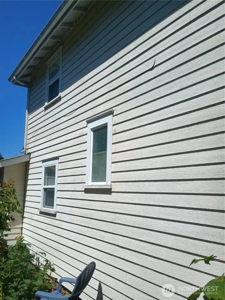 S wall exterior 2908 S wall exterior 2908