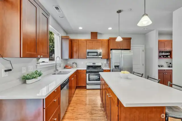 Kitchen boasts LVP floors, SS appliances and granite countertops