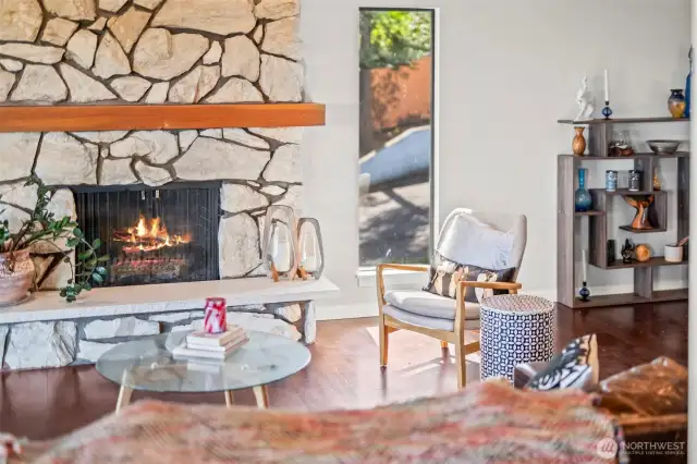 2nd fireplace in family room!
