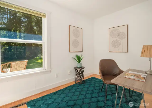 bonus room perfect for office