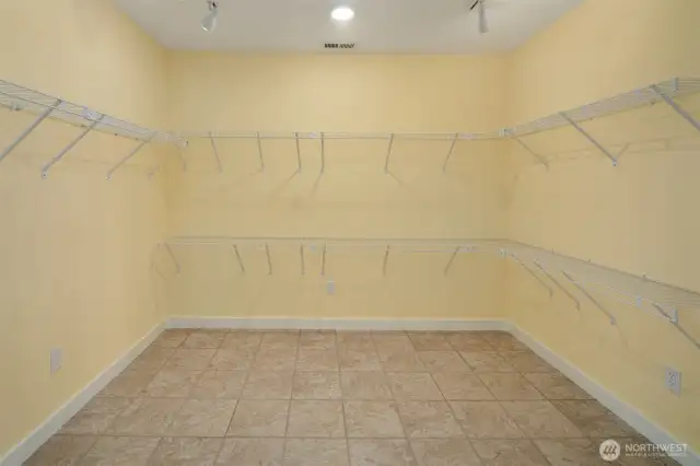 Primary suite spacious closet