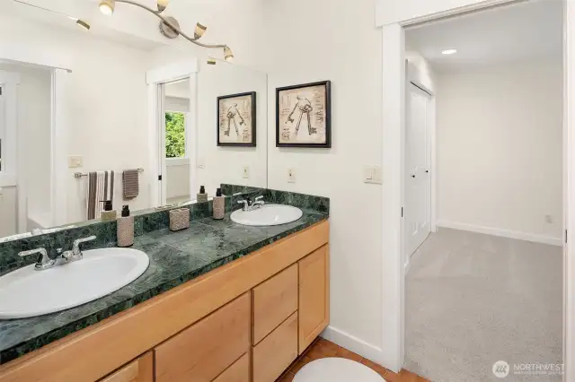 Jack n Jill Full Bathroom