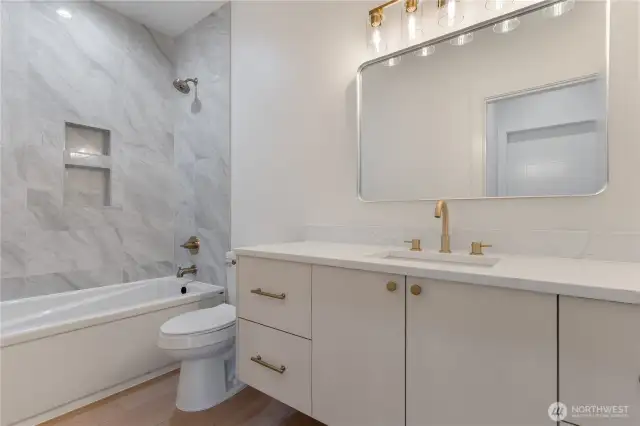 Downstairs Full Bath