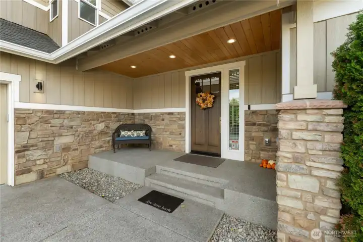 ~Covered Front Porch~