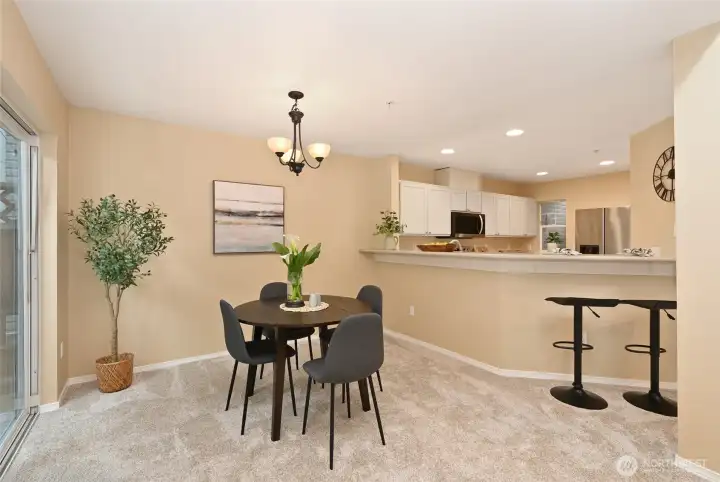 An Eat-in Bar with space to seat 4-5 off the dining area allows for a multitude of entertaining options.