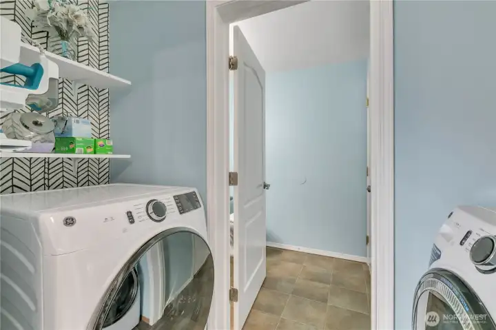 Laundry room, all appliances included