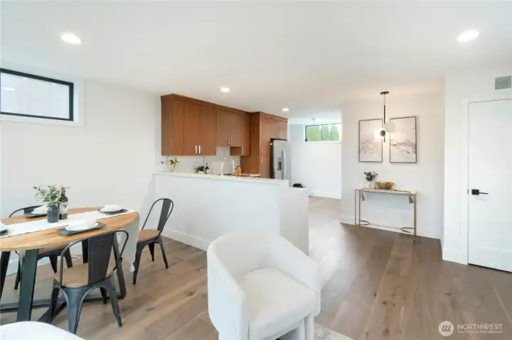 very open layout allowing for multiple furniture configurations