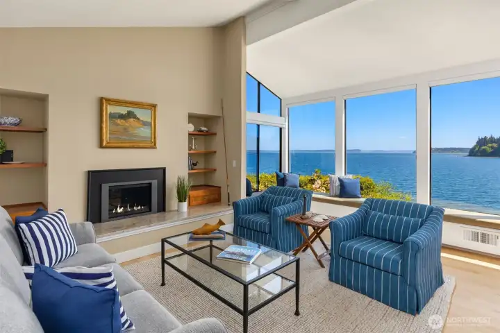 Vaulted ceilings and bay windows give you a front row seat to the sound.