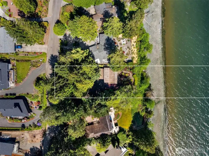 Guests in town? The Resort at Port Ludlow is just minutes away.