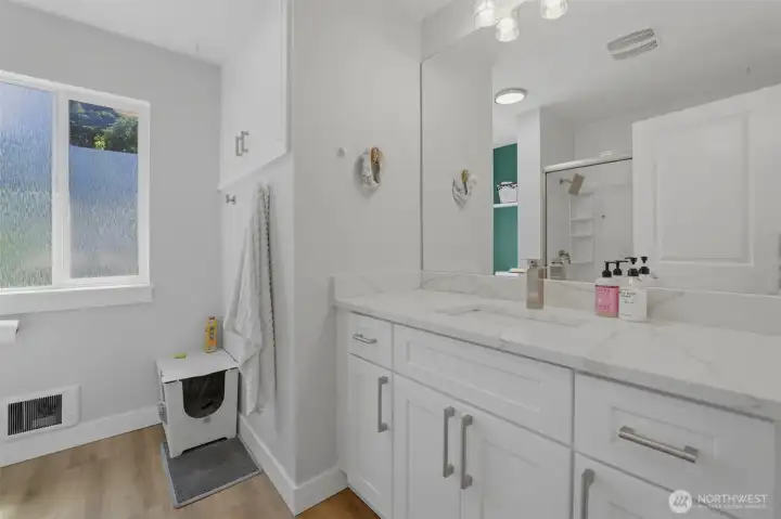 Upstairs bathroom