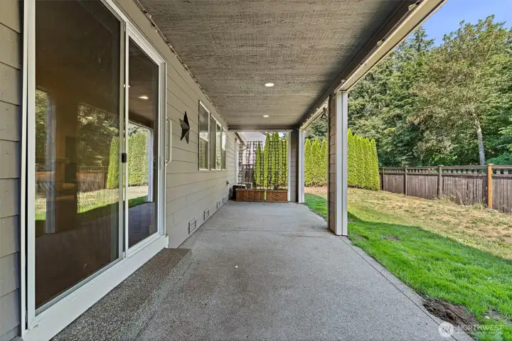 Oversized cover back patio Oversized cover back patio