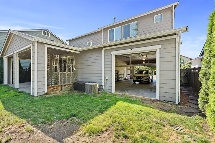 Garage pull-through from driveway to backyard Garage pull-through from driveway to backyard