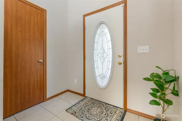 Large entry way with coat closet