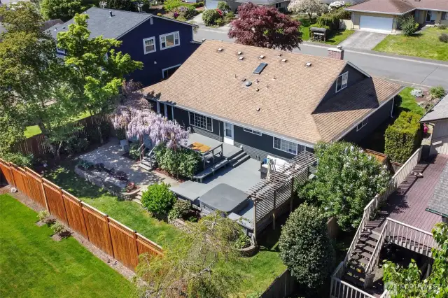 Beautifully maintained backyard