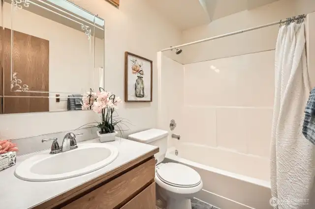 Full bath upstairs.