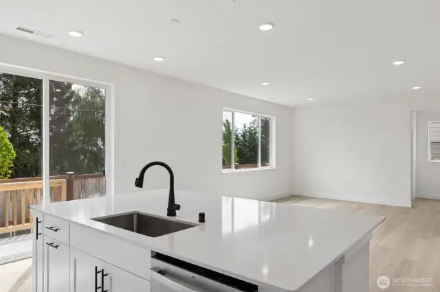 Photo from same floor plan - same community - finishes may vary