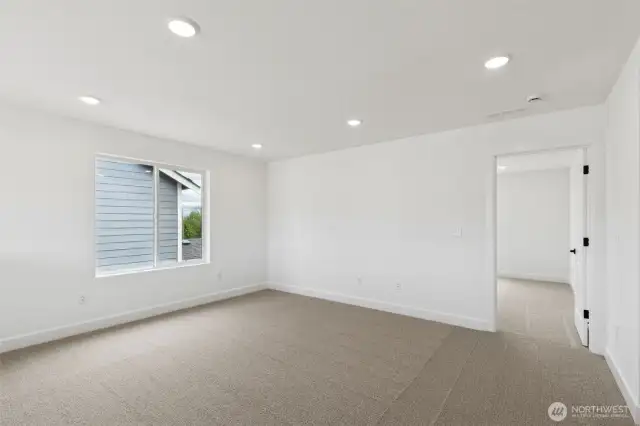Photo from same floor plan - same community - finishes may vary
