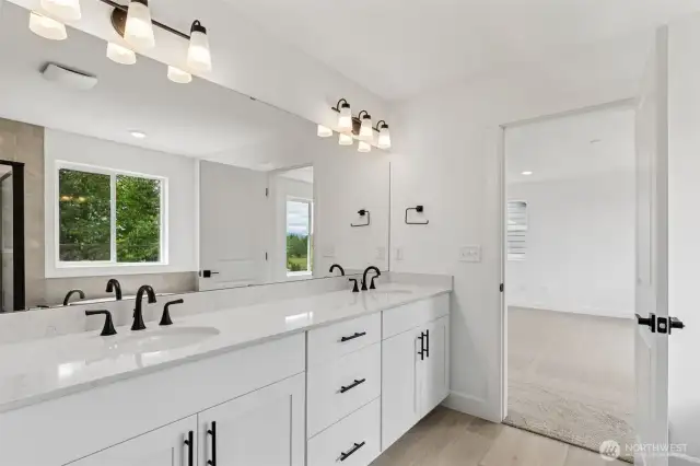 Photo from same floor plan - same community - finishes may vary
