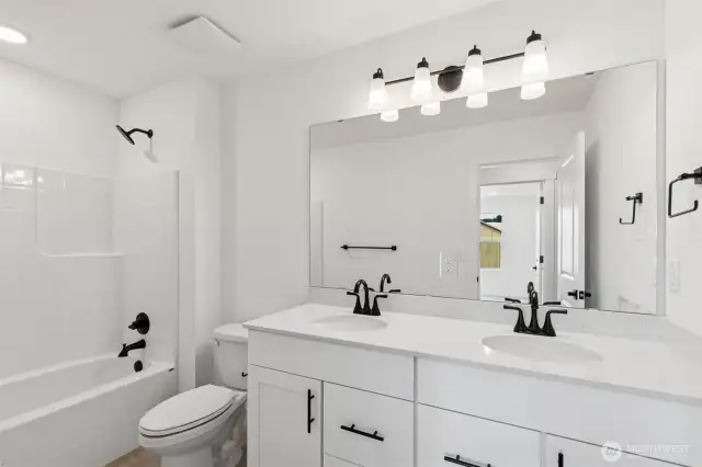 Photo from same floor plan - same community - finishes may vary