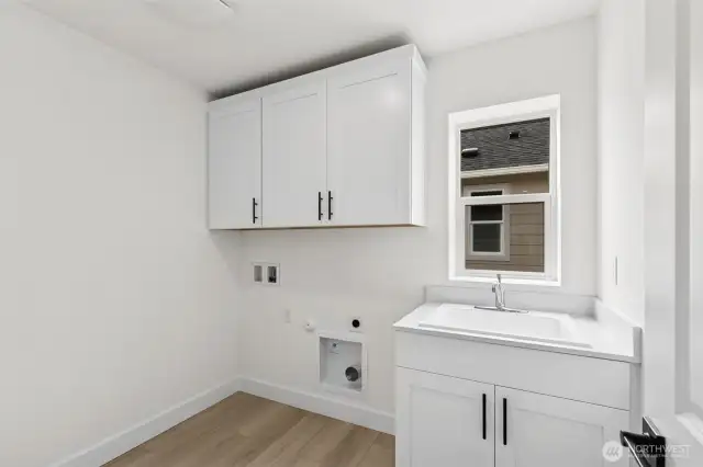 Photo from same floor plan - same community - finishes may vary