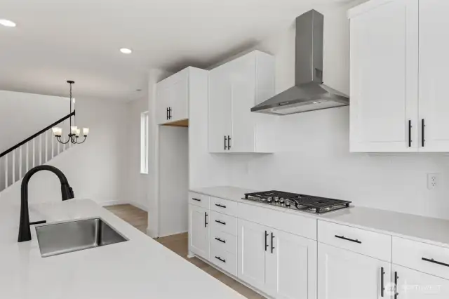 Photo from same floor plan - same community - finishes may vary