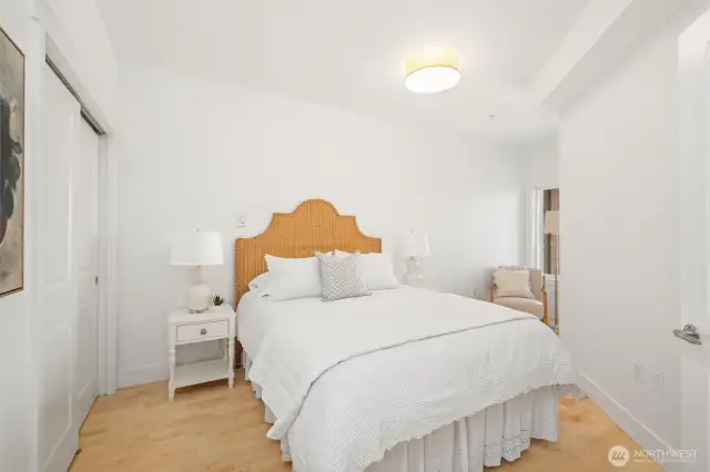 2nd bedroom