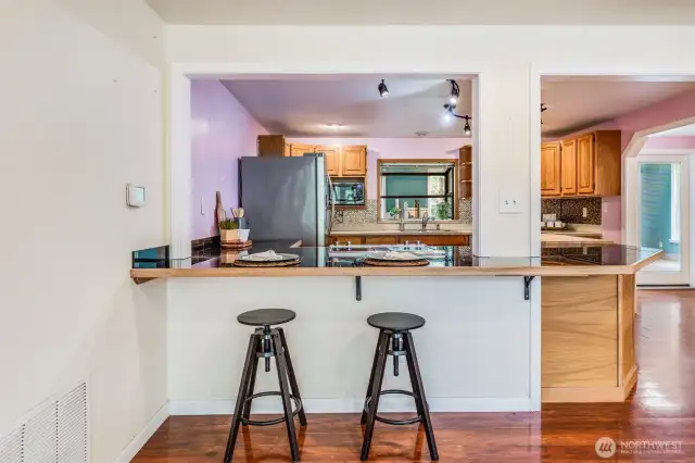 Kitchen Eating Space