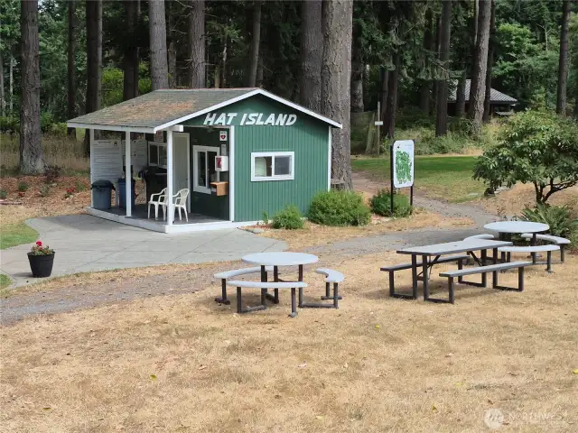 Golf Shack on Hole 1 of the PGA Rated 9 Hole Course
